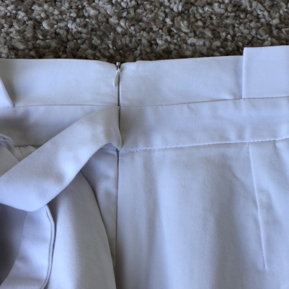 Zara White Shorts with Attached Side Belt Sz S - Picture 7 of 12